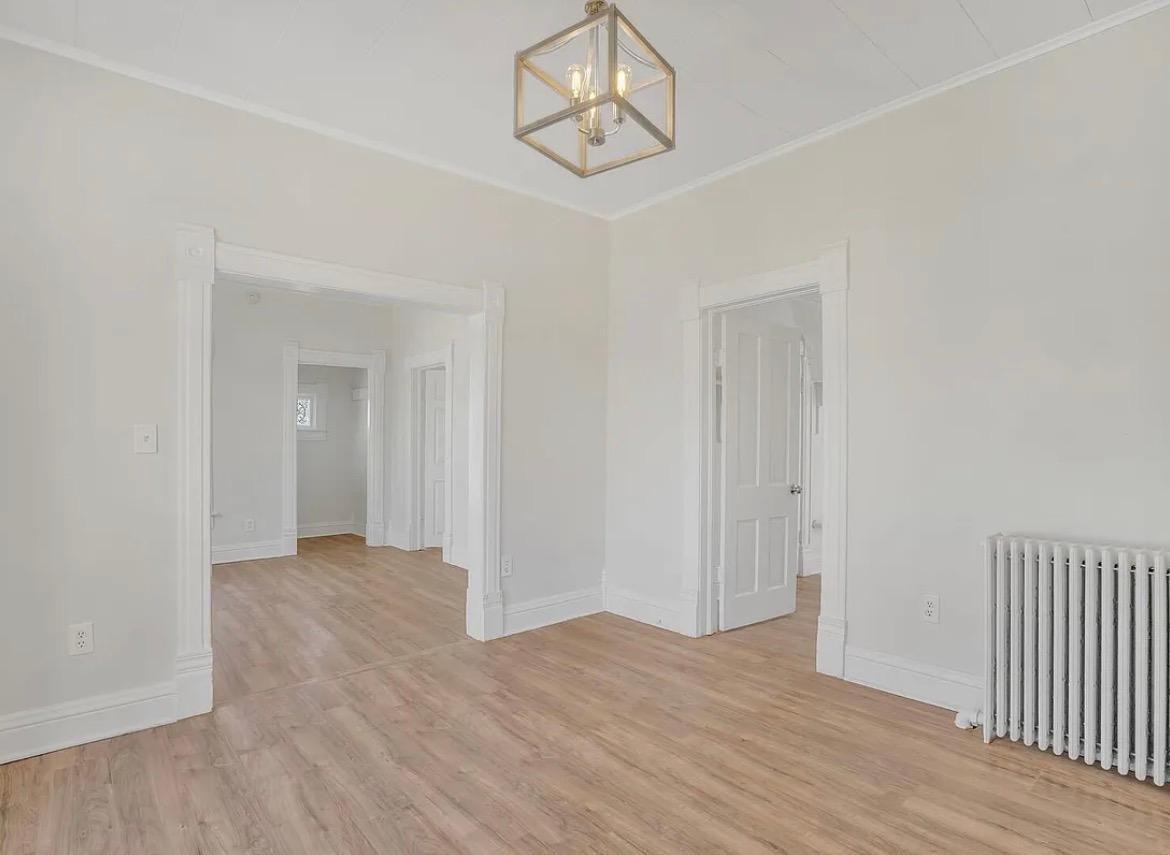 1519 W Cucharras St - Photo 5 of 22