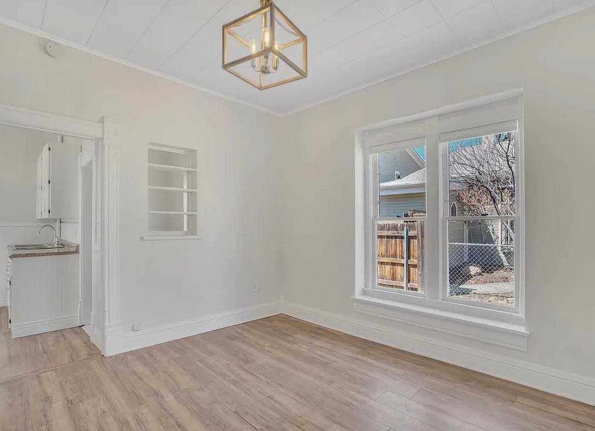 1519 W Cucharras St - Photo 7 of 22