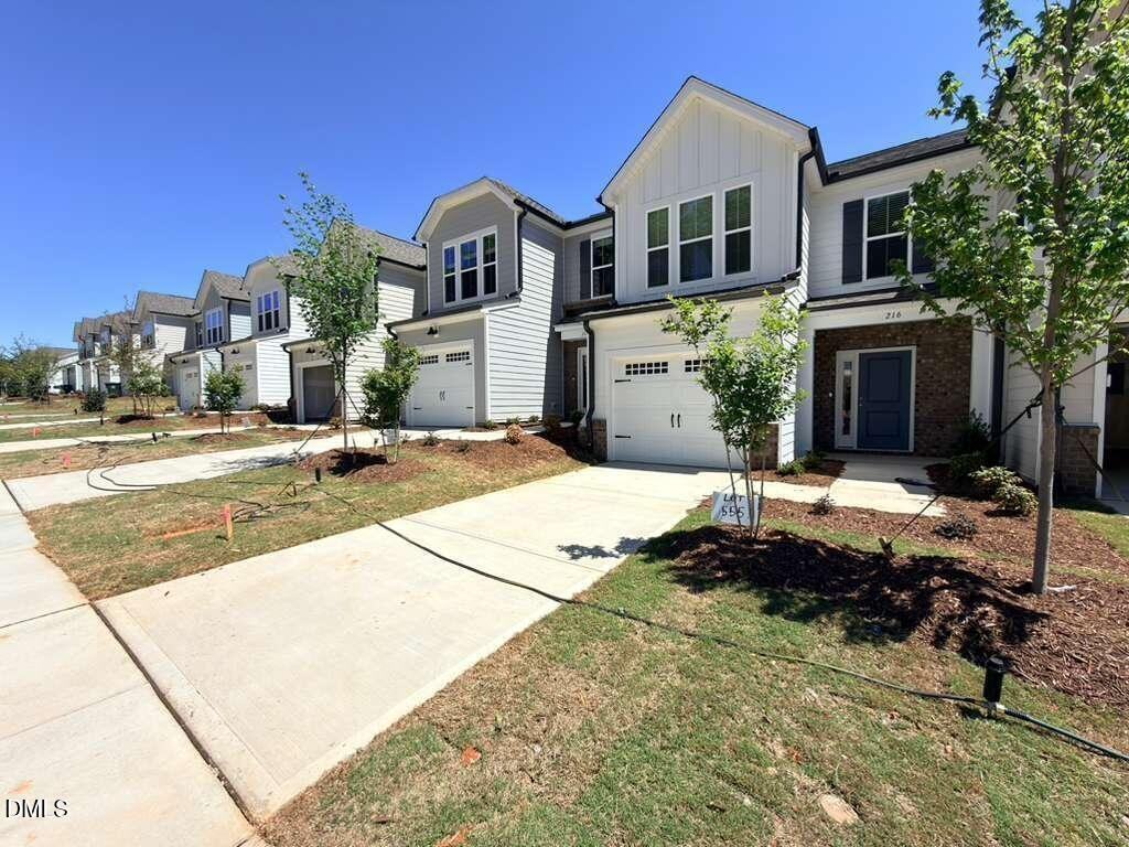 218 Broomside Ave - Photo 3 of 38