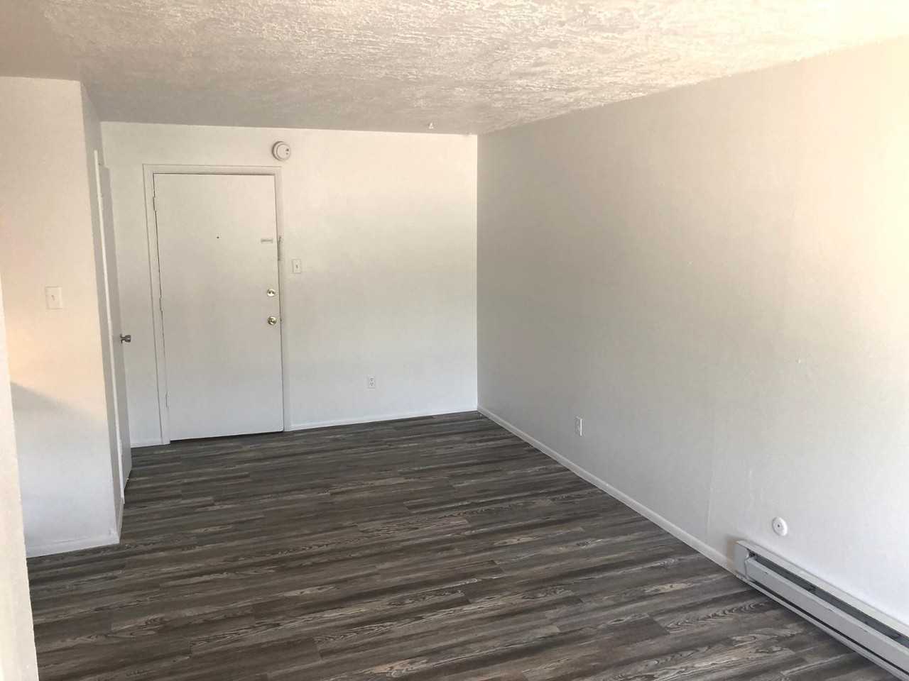 1515 Copper Ave Ne #2B - Photo 2 of 9