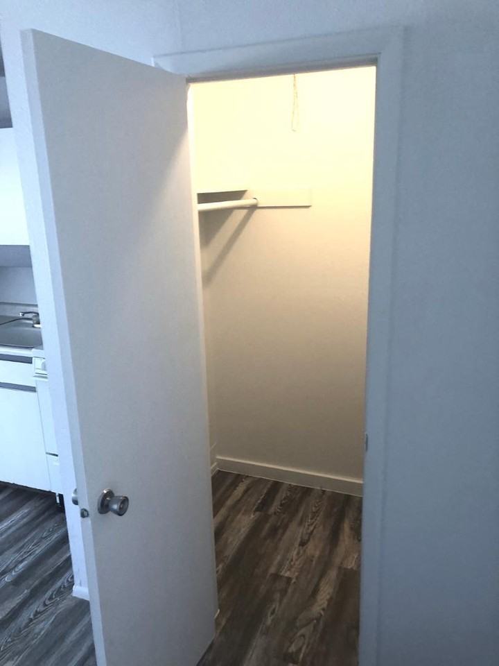 1515 Copper Ave Ne #2B - Photo 6 of 9