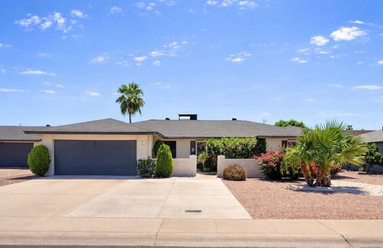1237 E Riviera Dr