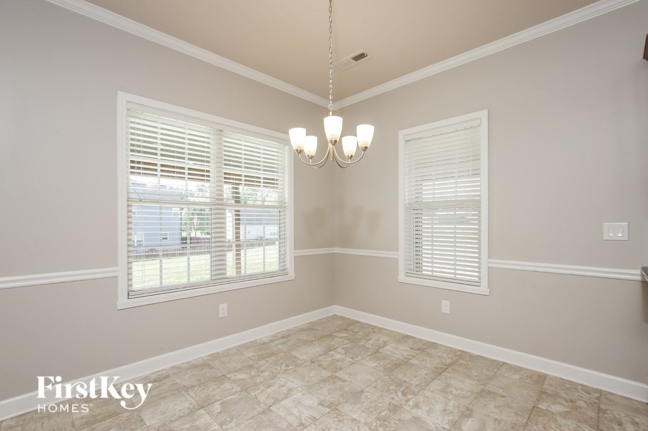 111 Twisted Cypress Ln - Photo 5 of 15