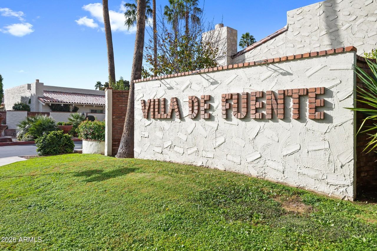7118 E Buena Terra Way