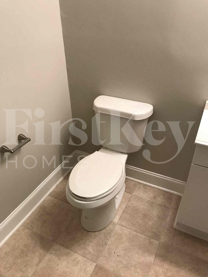 103 Walnut Way - Photo 7 of 16