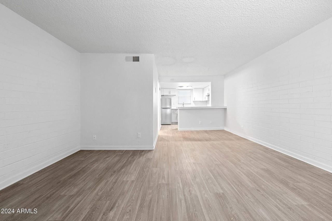 1601 W Camelback Rd - Photo 2 of 22
