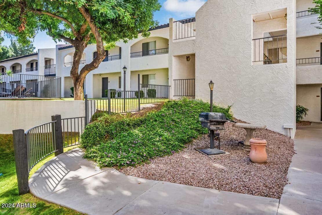 2645 E Cactus Rd #STD1 - Photo 2 of 7