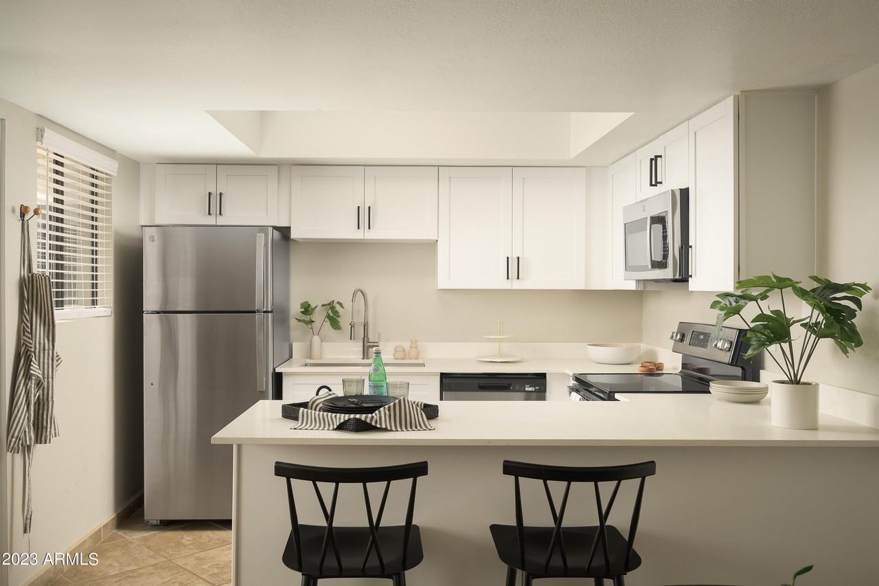 8550 E Mcdowell Rd #1 - Photo 4 of 11