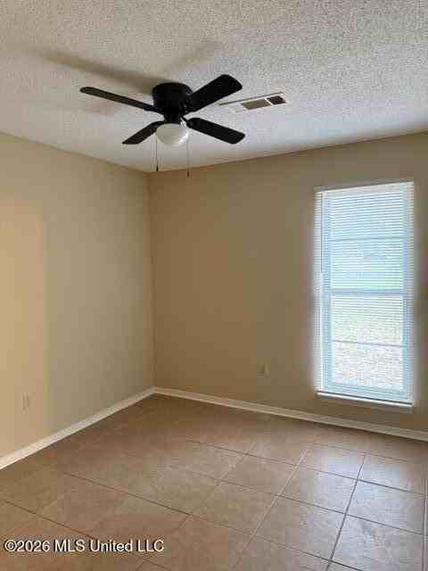 5536 Crestwood Dr - Photo 3 of 8
