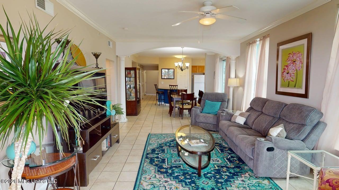 2230 Beach Dr - Photo 3 of 34