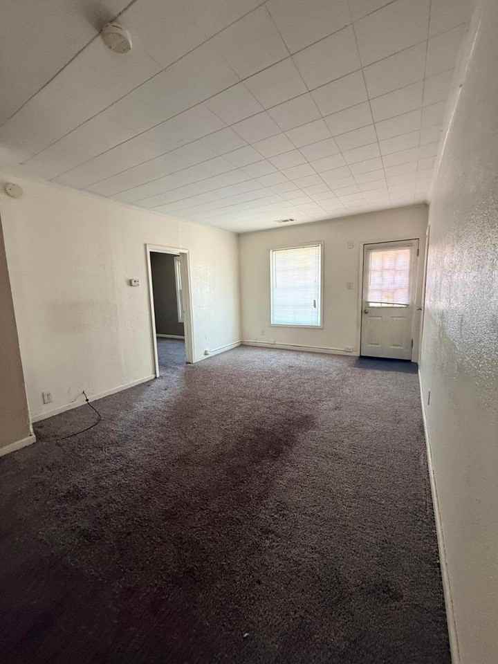 827 Colburn St #2 - Photo 2 of 9