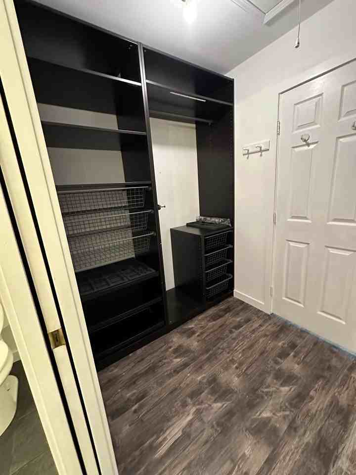 212 Holly Ln - Photo 2 of 35