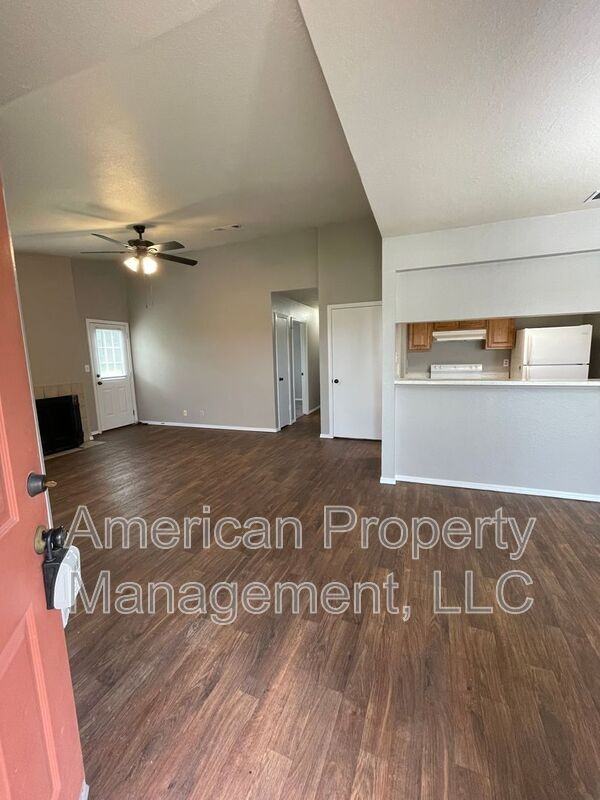 13120 E 44th St - Photo 3 of 30