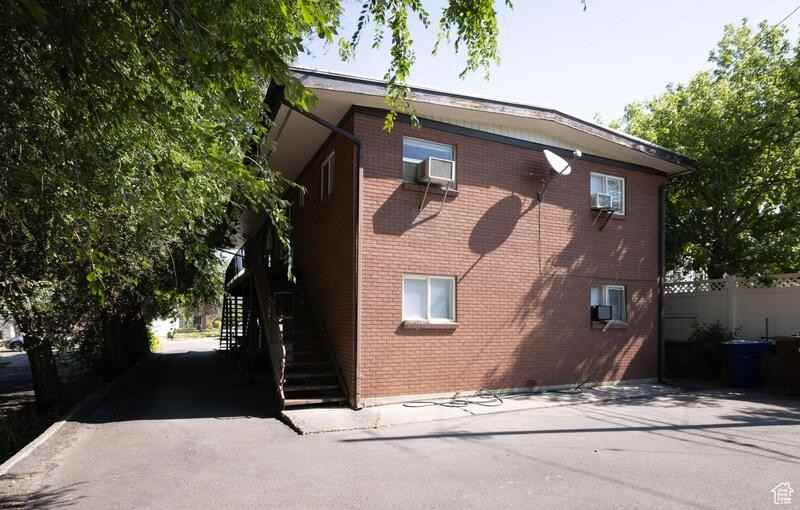 938 E Lowell Ave - Photo 2 of 7