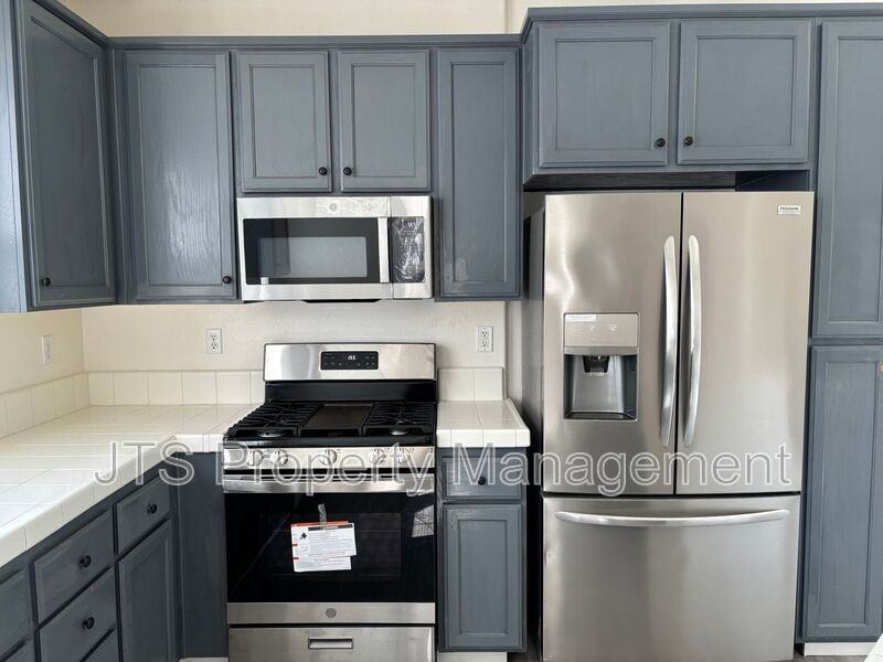 5050 Trouville Ln - Photo 6 of 11