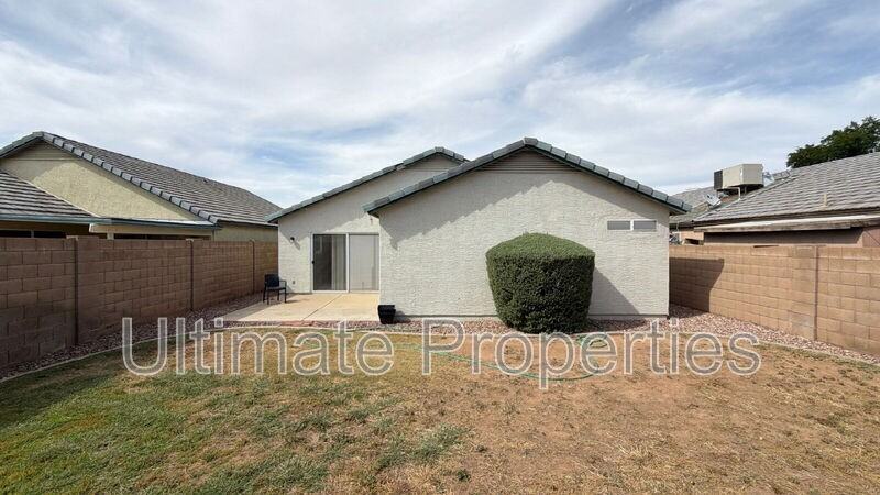 3009 W Salter Dr - Photo 2 of 2