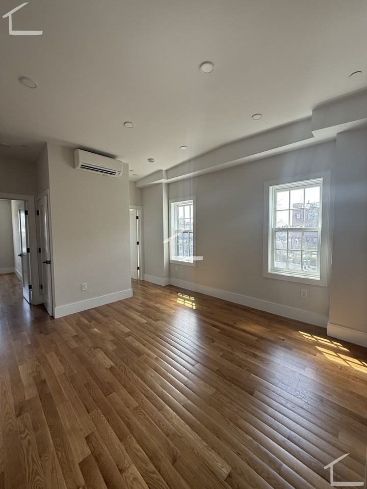 Winchester St #9 - Photo 7 of 21