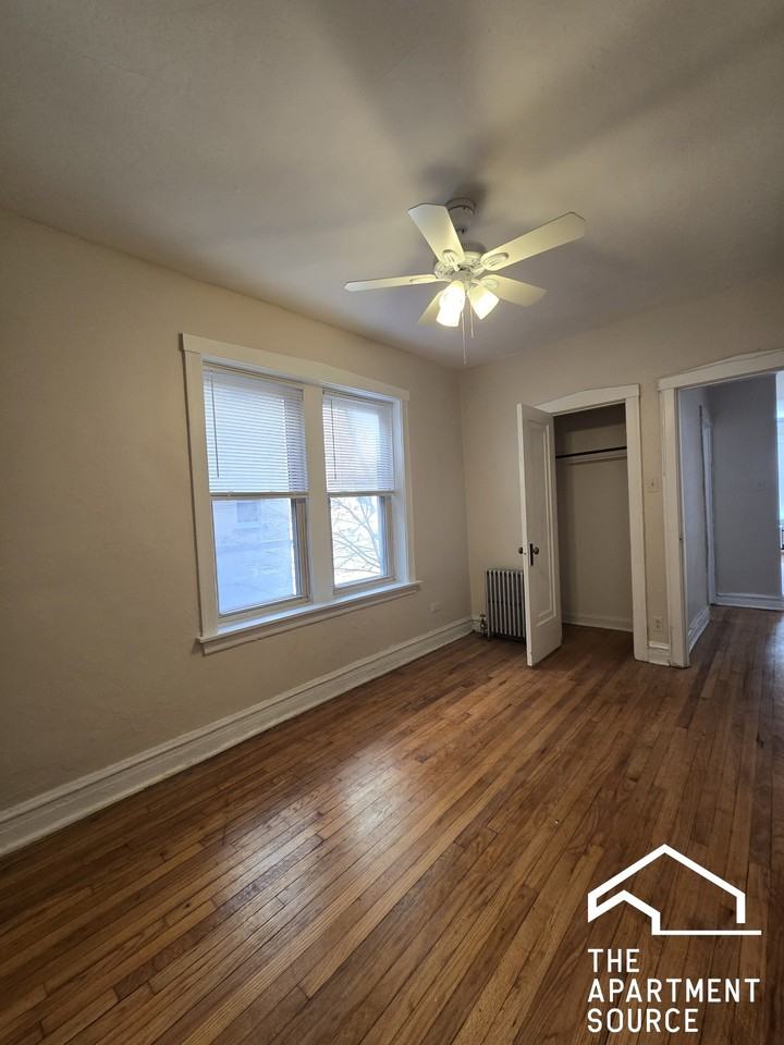 2956 W Belle Plaine Ave #2 - Photo 6 of 14