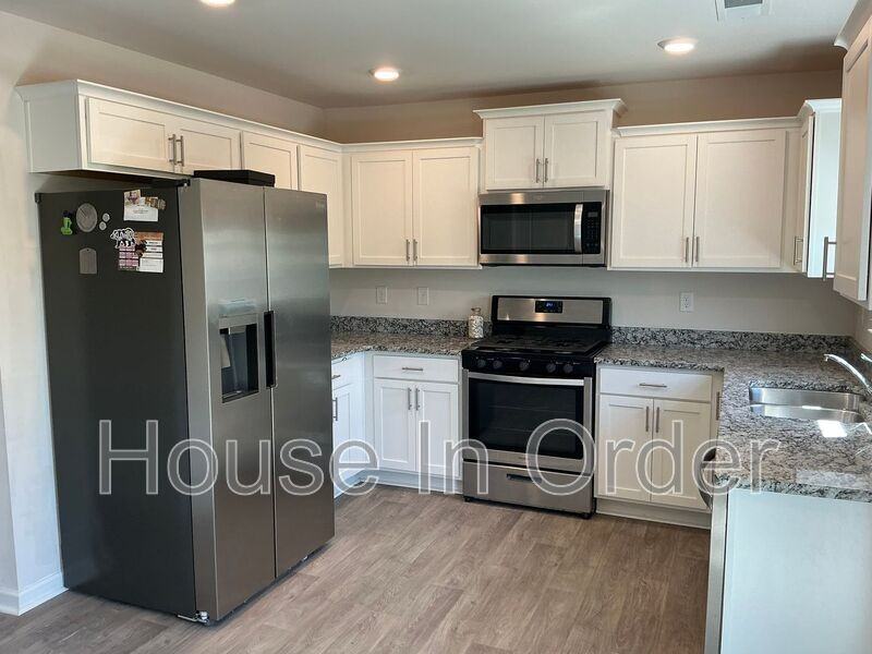 341 Oak Branch Rd - Photo 5 of 19