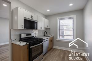 featured image of 6148 N Francisco Ave #2D