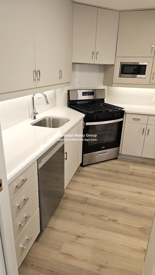 1250 Park Ave W #435 - Photo 6 of 27