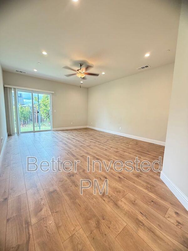 1601 Keoke Ct - Photo 2 of 28