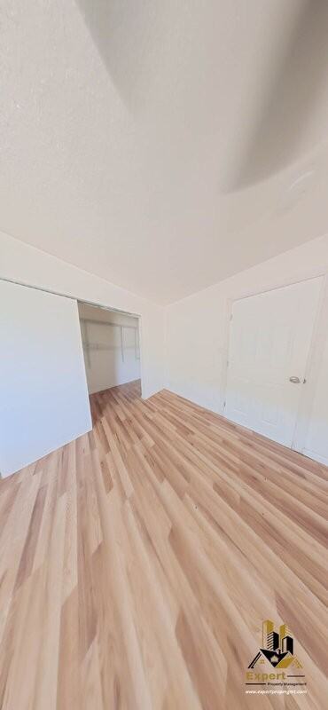 2389 Empress St #B - Photo 5 of 8