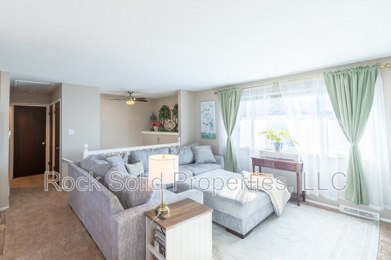 1308 Green Acres Ct - Photo 5 of 39