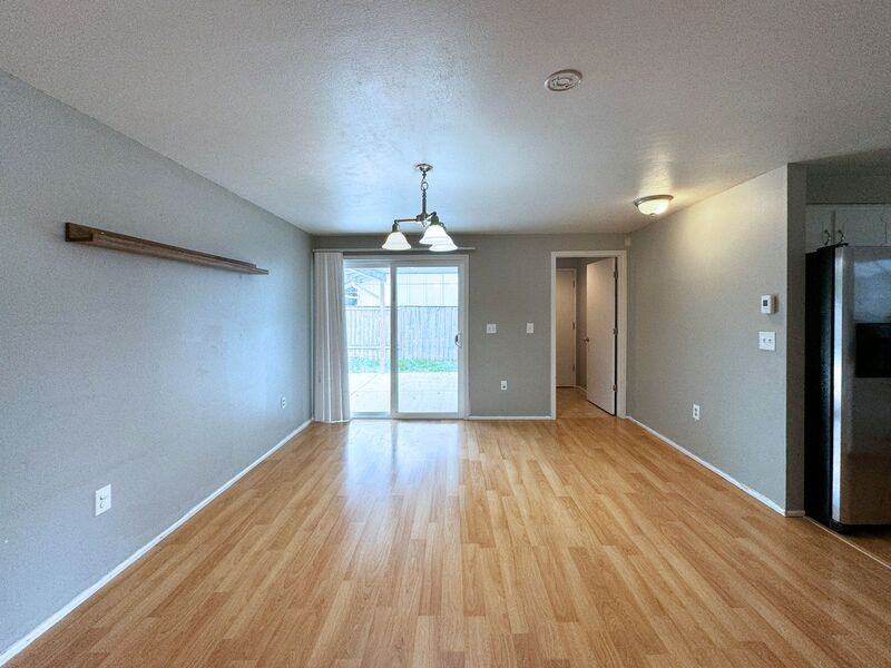 2083 Amirante St - Photo 7 of 32