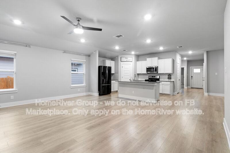 4631 Neches Cyn - Photo 3 of 25