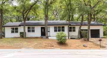 featured image of 1230 S Pecan St #NA
