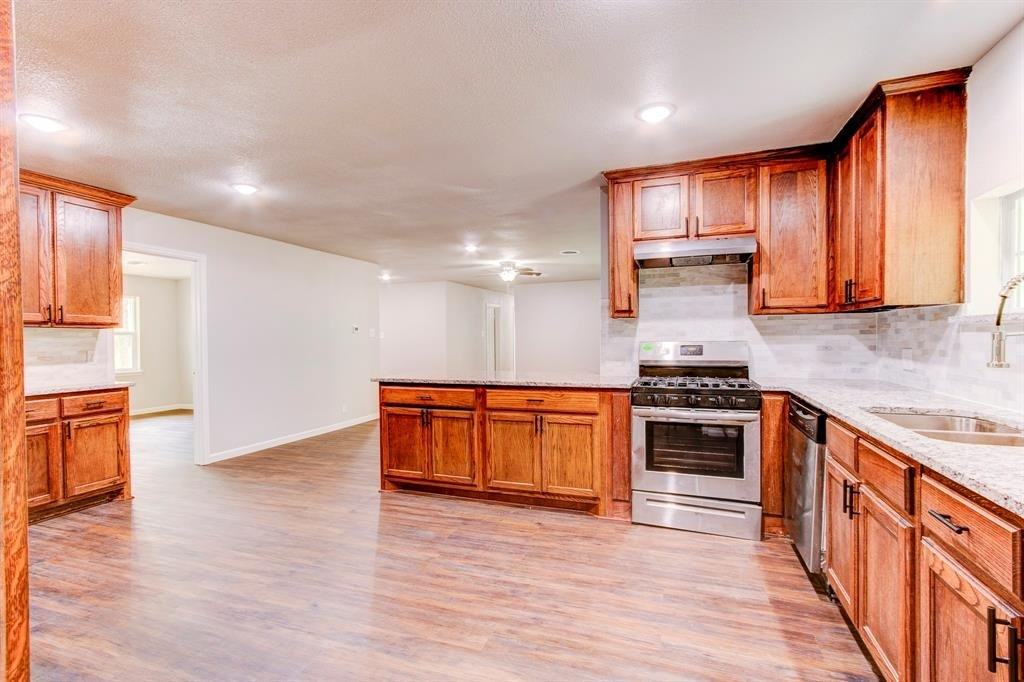 1230 S Pecan St #NA - Photo 5 of 23