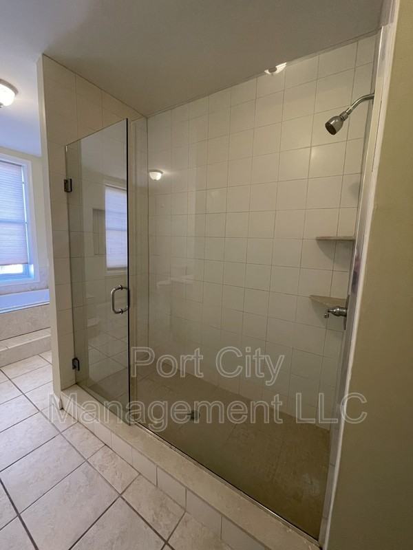 14 S Ann St - Photo 4 of 24