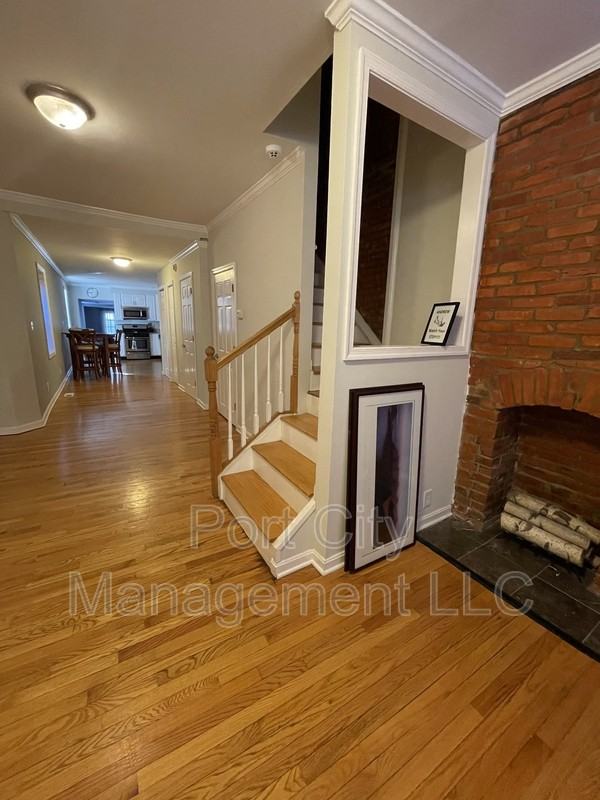 14 S Ann St - Photo 6 of 24