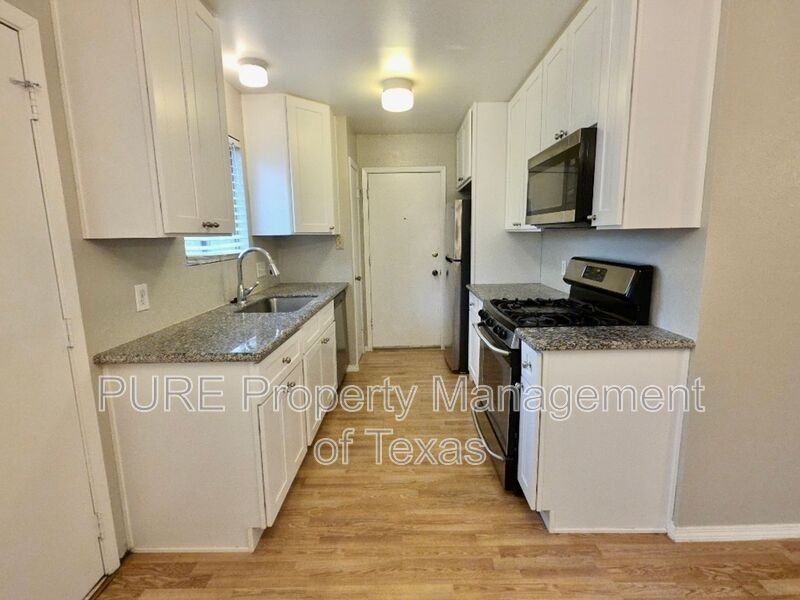 8508 Romney Rd - Photo 6 of 21