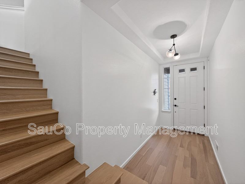 7399 Ne Stonewater St - Photo 3 of 35