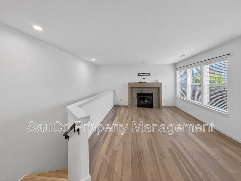7399 Ne Stonewater St - Photo 5 of 35