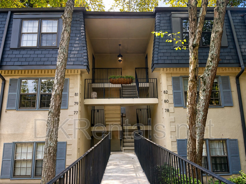 82 Montre Sq Nw