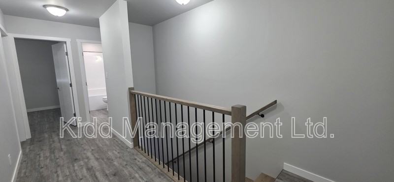 1183 Blackburn Rd N #1 - Photo 5 of 8