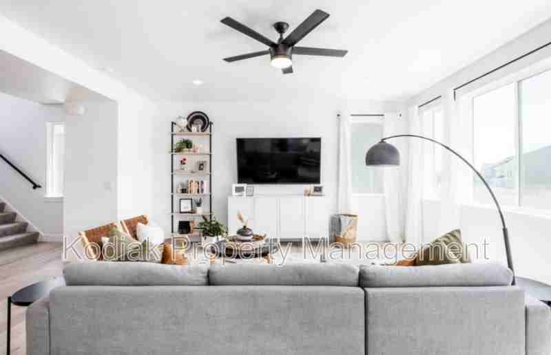 5257 W Copeland Dr - Photo 6 of 17