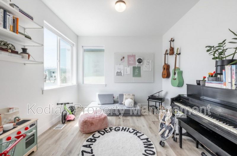 5257 W Copeland Dr - Photo 7 of 17