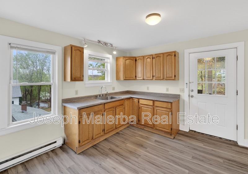 483 Boswell Ave - Photo 5 of 27