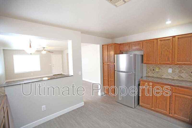 4634 N 84th Ln - Photo 5 of 18