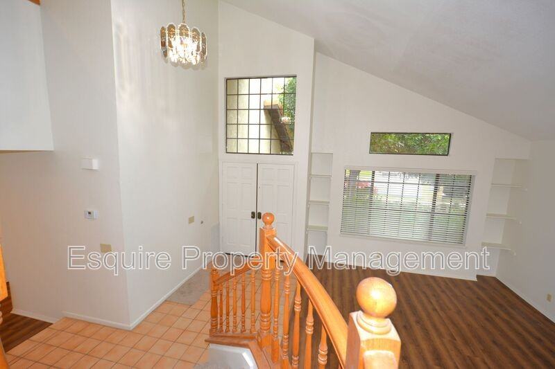 1610 Oneida Pl - Photo 2 of 40