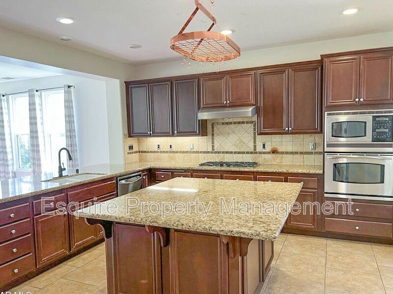 13735 Blue Ridge Way - Photo 7 of 25