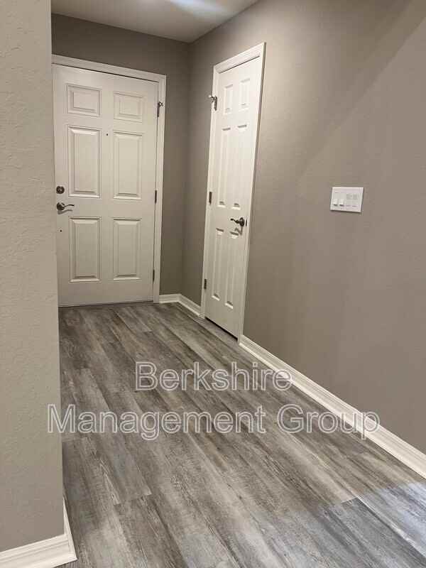 1136 Brook Meadow Dr - Photo 2 of 21