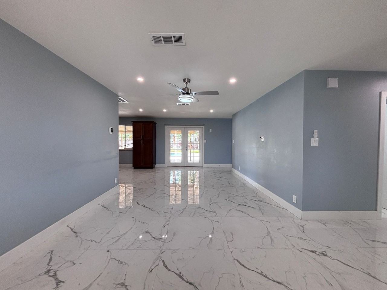 4422 Bennett Dr - Photo 6 of 17