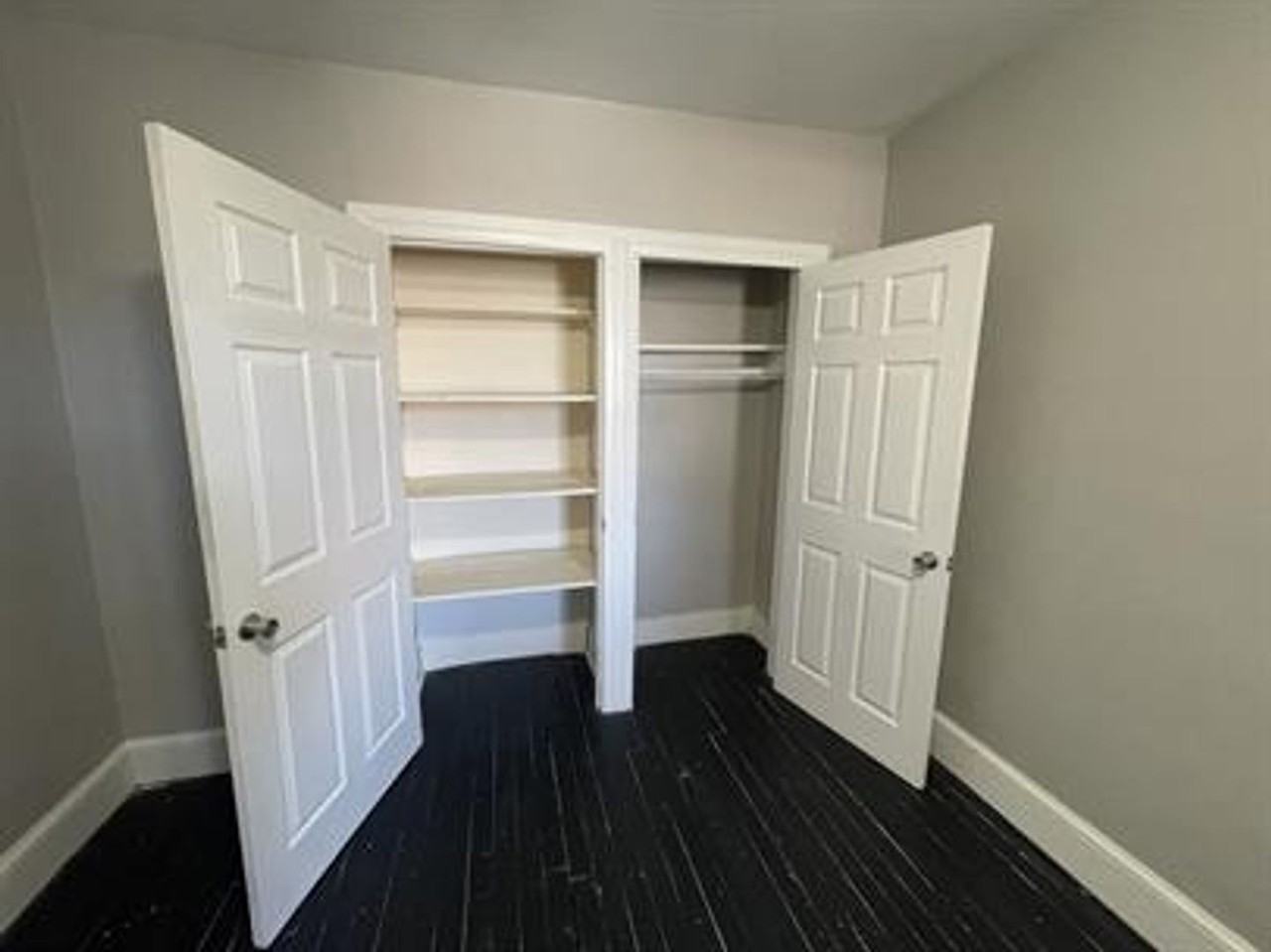 631 Roosevelt Ave - Photo 3 of 15