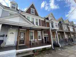 featured image of 722 E King St