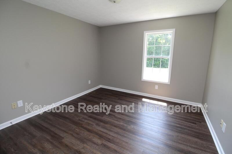 927 L C Ave - Photo 5 of 8